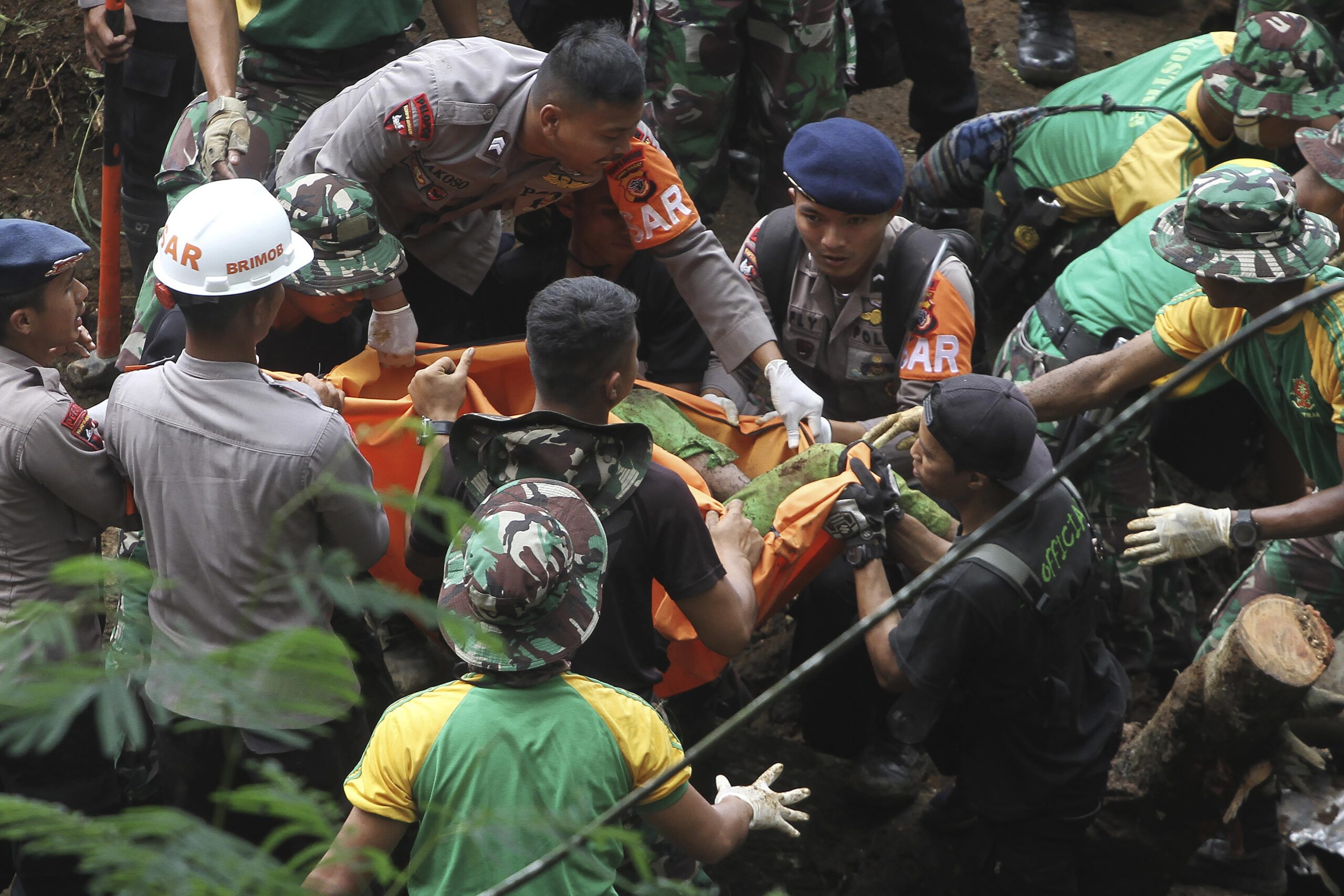 Suman 268 muertos por sismo de 5 6 en Indonesia Periódico Region Centro