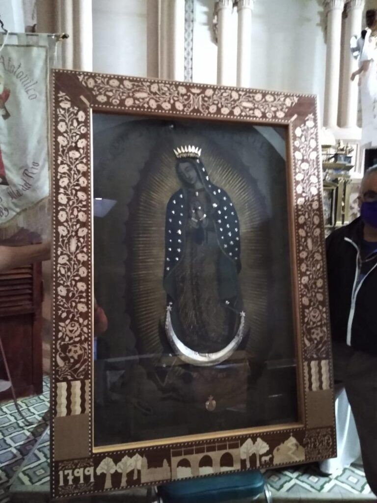 Regresa Virgen Peregrina a parroquia