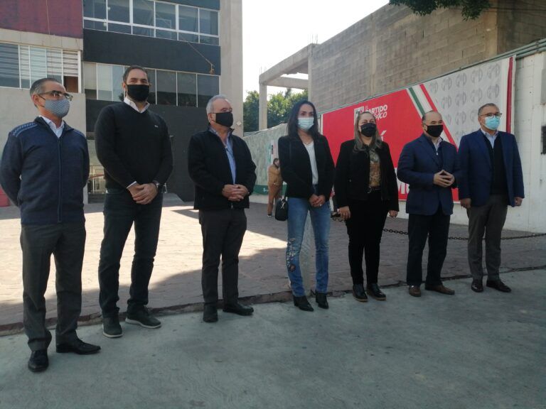 En el PRI cinco van por la gubernatura