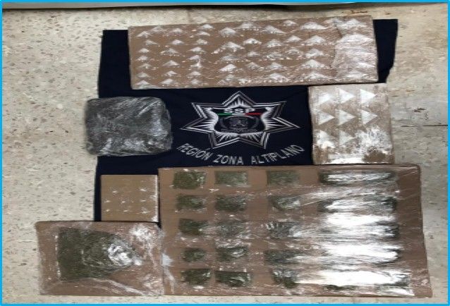 Varias dosis de enervantes fueron aseguradas por elementos estatales; hay una detenida