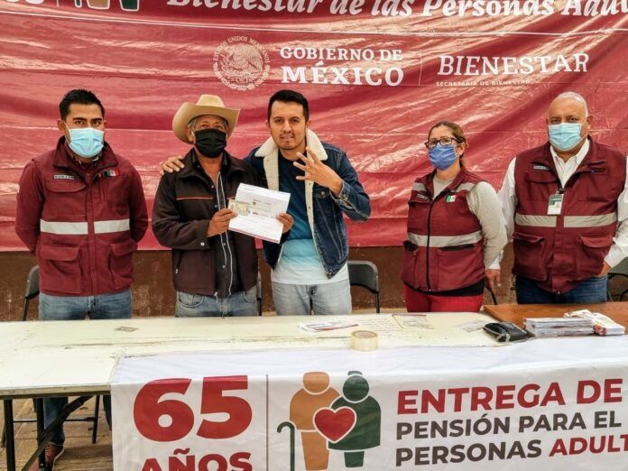 ZARAGOZA.- ENTREGA TARJETAS ADULTOS MAYORES.-