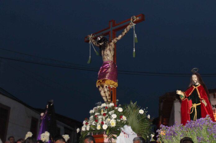 POZOS.-PROCESION-DE-LOS-CRISTOS