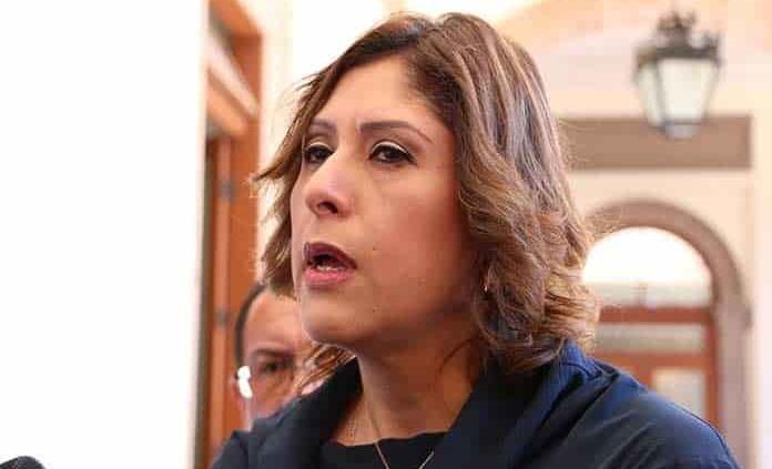 monicalrangelpide-focus-0-0-696-423