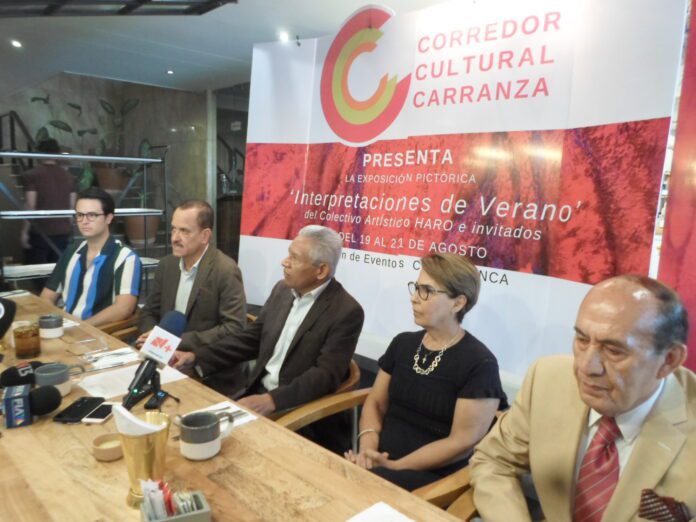De izquierda a derecha Integrantes Comité del Corredor Cultural Carranza Bernardo Herrera, Alberto Narváez, Eduardo Ayala, Gabriela Haro y Alfredo Naquib durante la rueda de prensa.