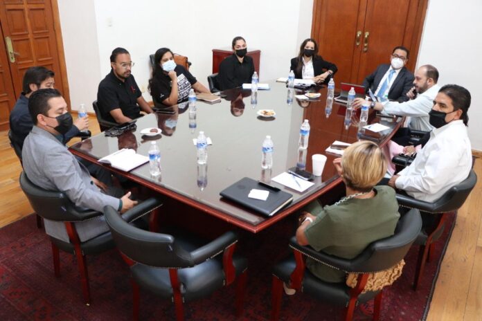 Integrantes del Mecanismo Estatal de Protección para personas defensoras de los derechos humanos y periodistas de San Luis Potosí se reúnen periódicamente.