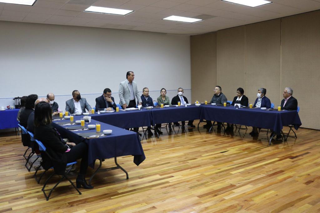 SEGE trabaja con escuelas particulares por la educación.