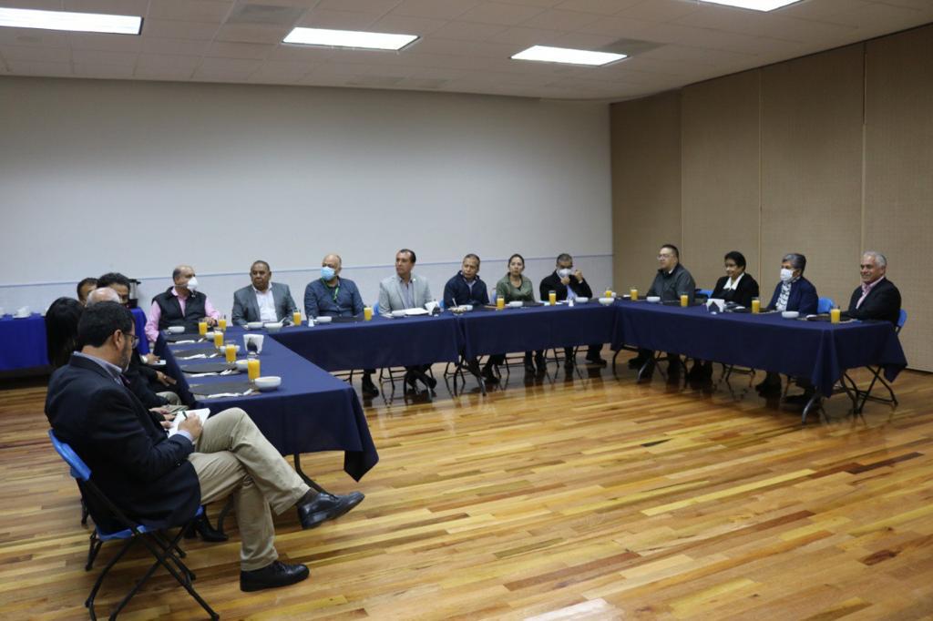 SEGE trabaja con escuelas particulares por la educación.