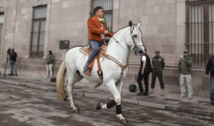 A caballo en el desfile del 16 de septiembre1