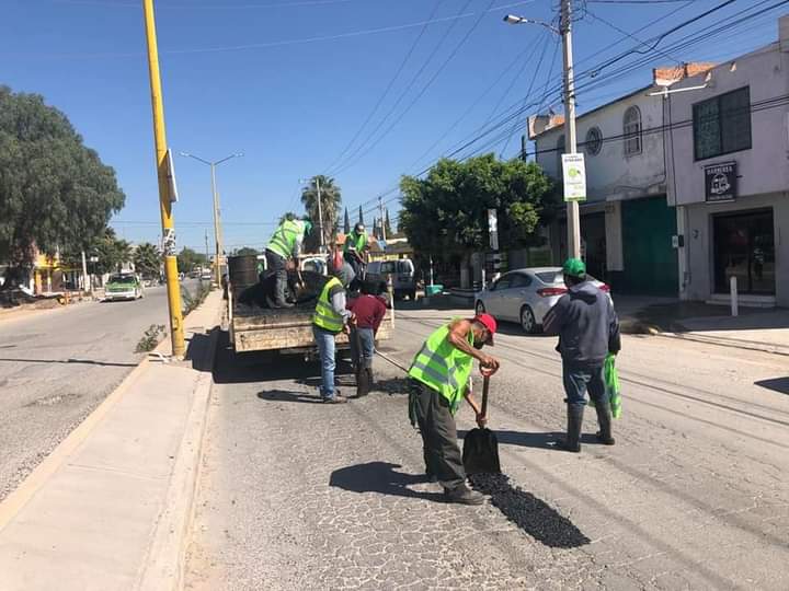 Continúa atención a vialidades en Soledad