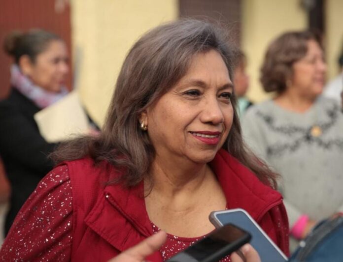 Continúa Leonor gira por Soledad.