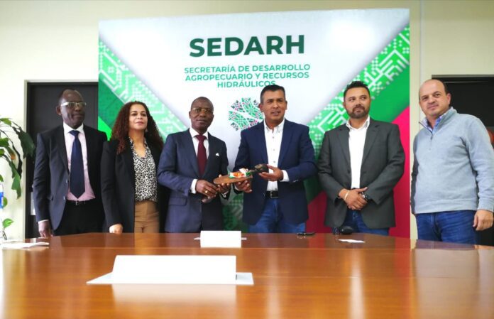 Talento potosino será compartido hacia Costa de Marfil, con una planta de conservación de alimentos del campo.