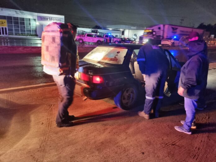 Policías viales de Soledad recibieron al recién nacido sobre la carretera a Matehuala.