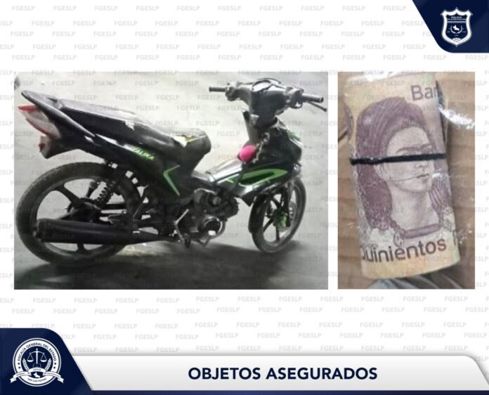 La persecución se desarrolló en la carretera Rioverde donde se culminó con la detención del menor de edad.