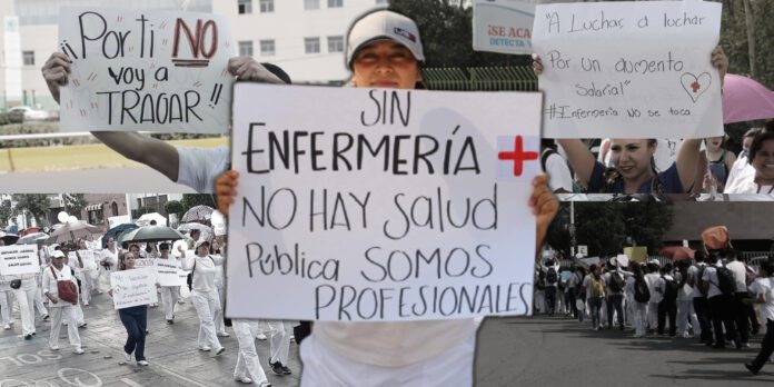 Movilización nacional que exige el reconocimiento profesional de la enfermería. Movilización nacional que exige el reconocimiento profesional de la enfermería.