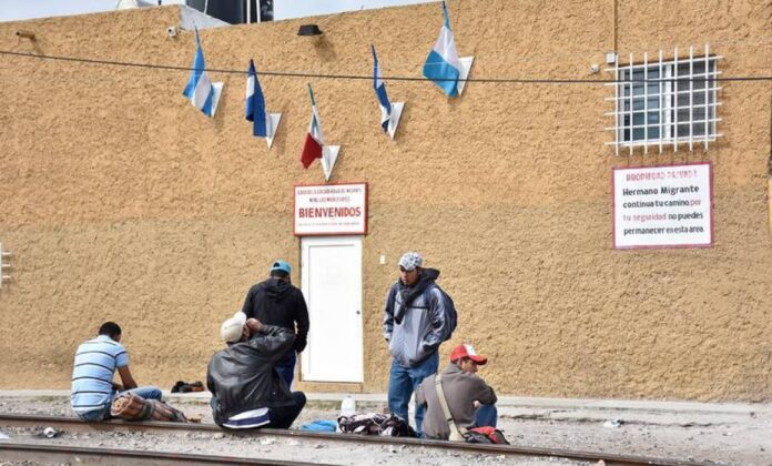 Se rescatan de 10 a 15 migrantes diarios