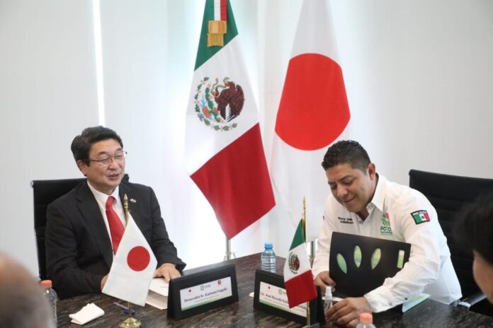 Gallardo planea gira comercial por Japón en octubre