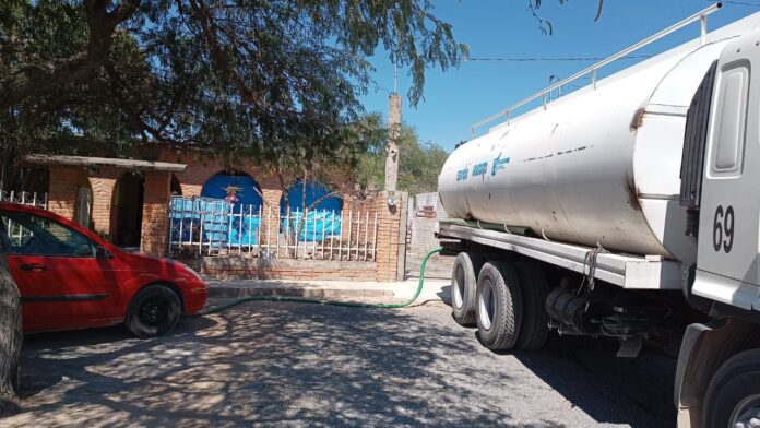 Más de un millón de litros agua han sido repartidos a comunidades de La Pila