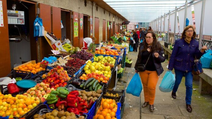 8.9 millones de mexicanos salieron de la pobreza entre 2020 y 2022, según Coneval