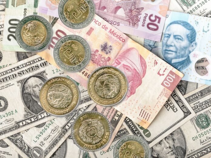 Superpeso disminuye su cambio un 2.2%