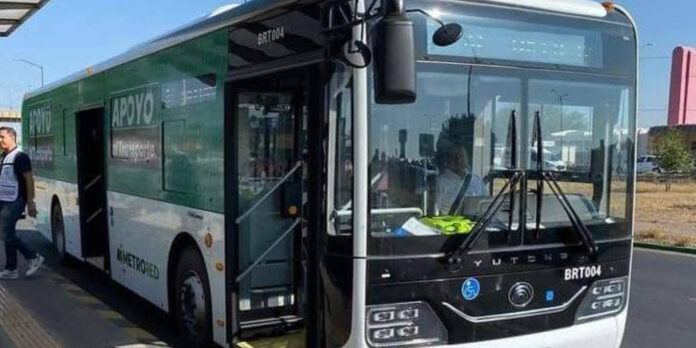 https://sanluis.eluniversal.com.mx/metropoli/opera-a-medias-primera-ruta-de-metrored-sigue-sin-llegar-a-el-saucito/