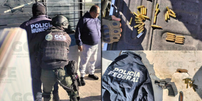 Aunado a ello, a uno de los elementos detenidos se le encontró un arma de fuego.