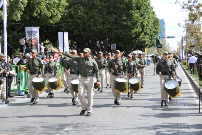 DESFILE 20 NOV