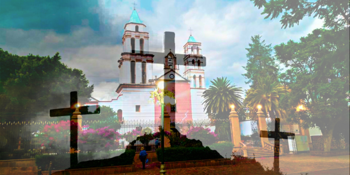 El pueblo acompaño en su dolor a la virgen 